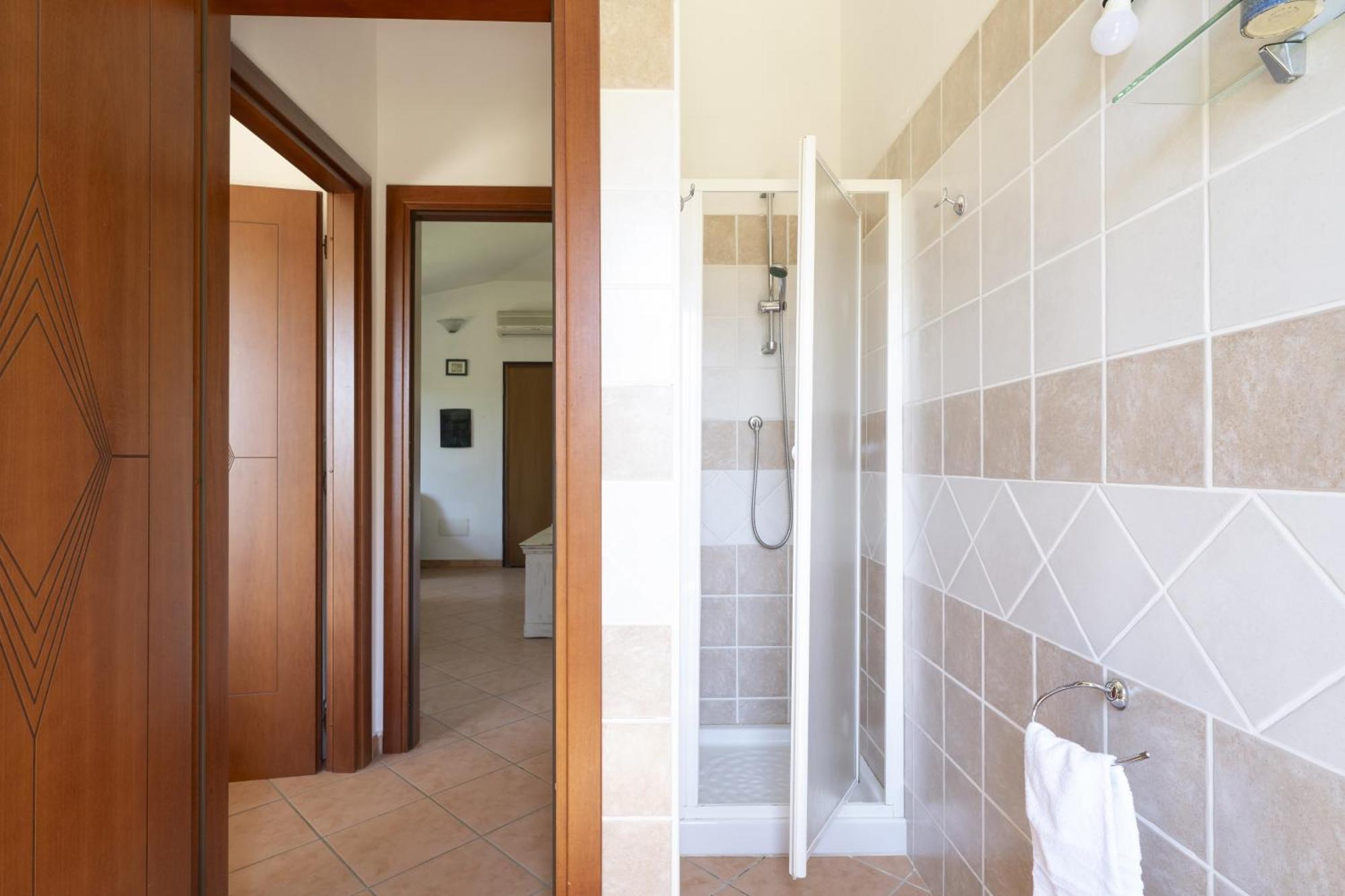 Casa Vacanze Lolivastro Àrbatax Екстериор снимка