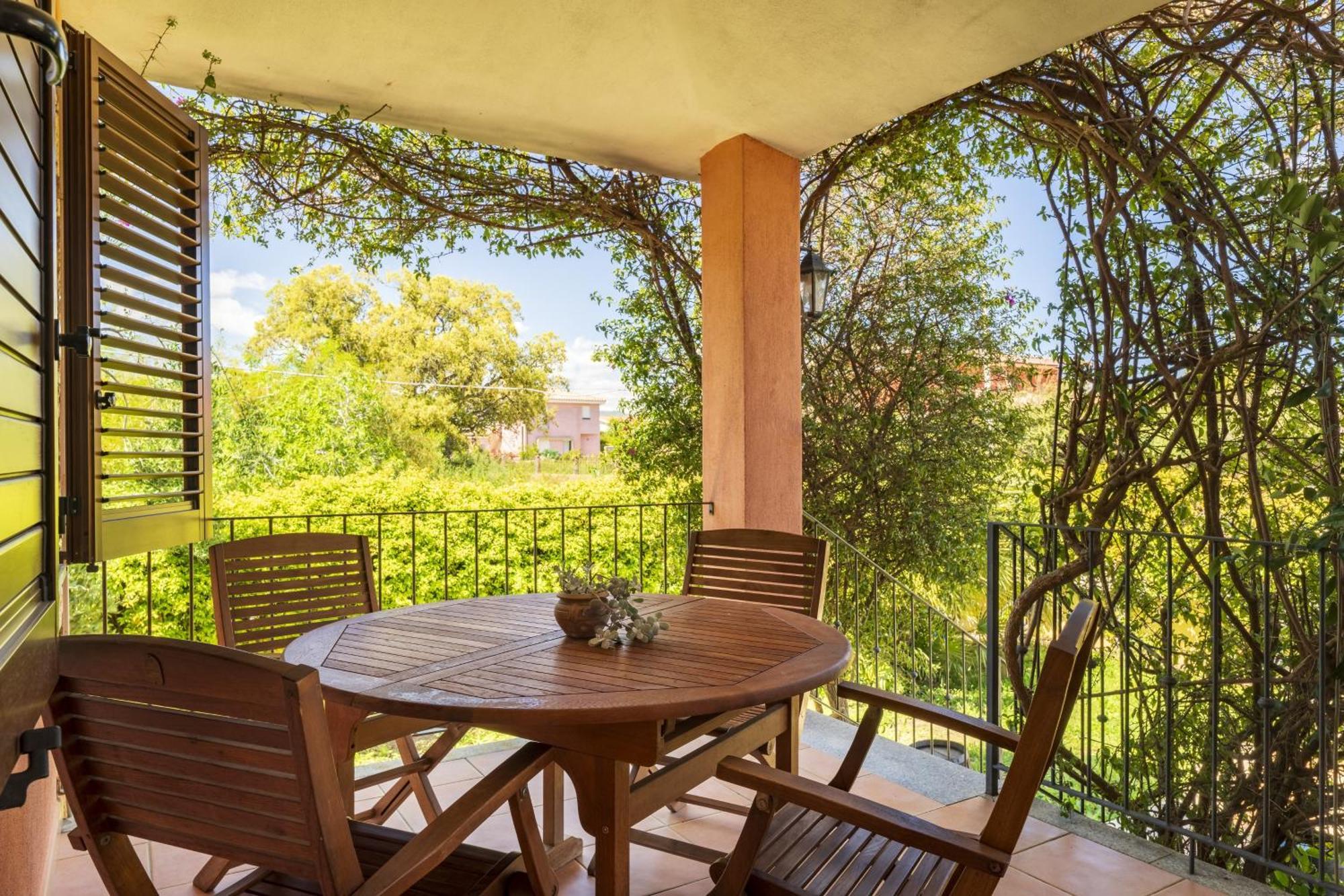Casa Vacanze Lolivastro Àrbatax Екстериор снимка
