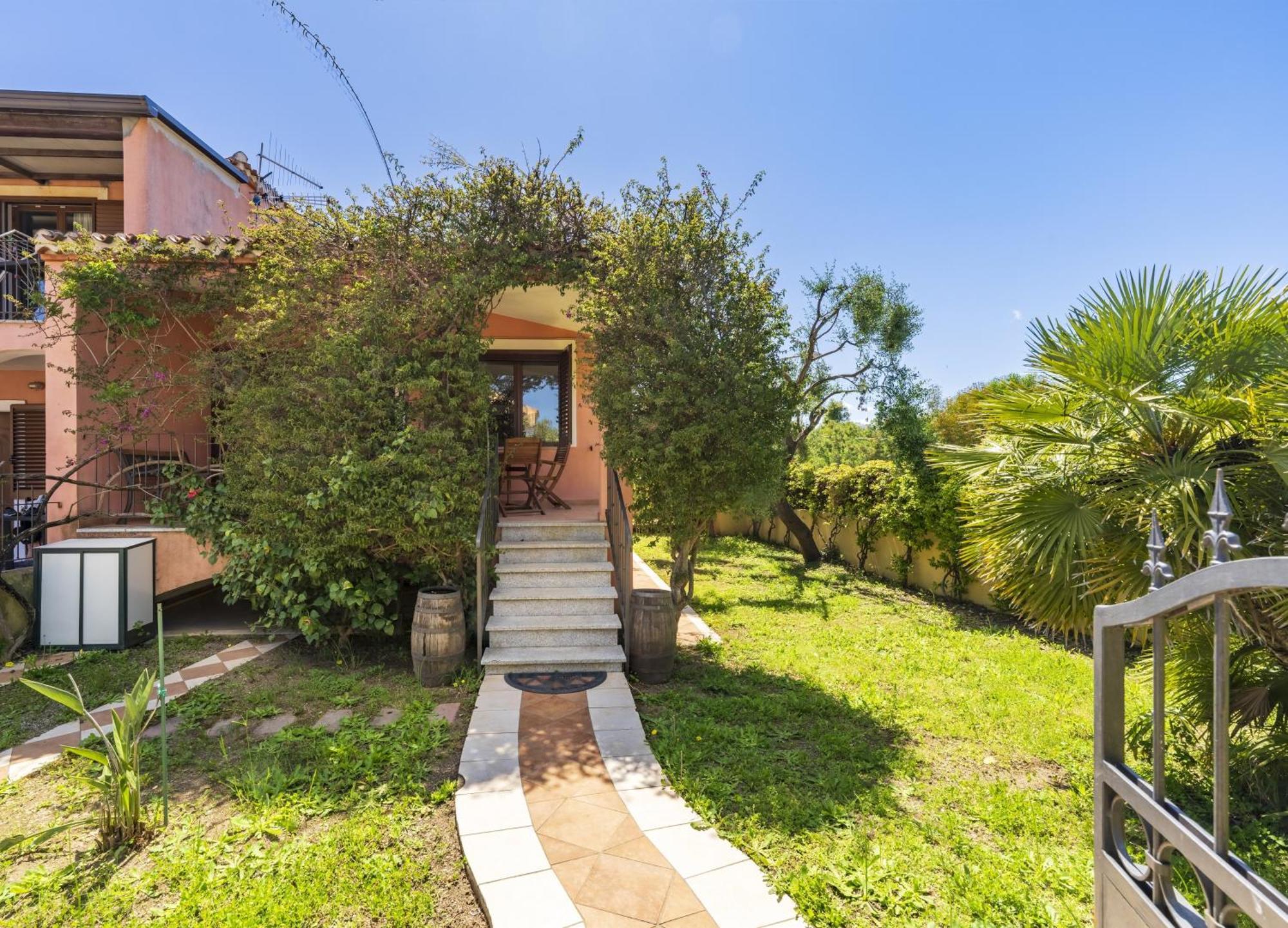 Casa Vacanze Lolivastro Àrbatax Екстериор снимка