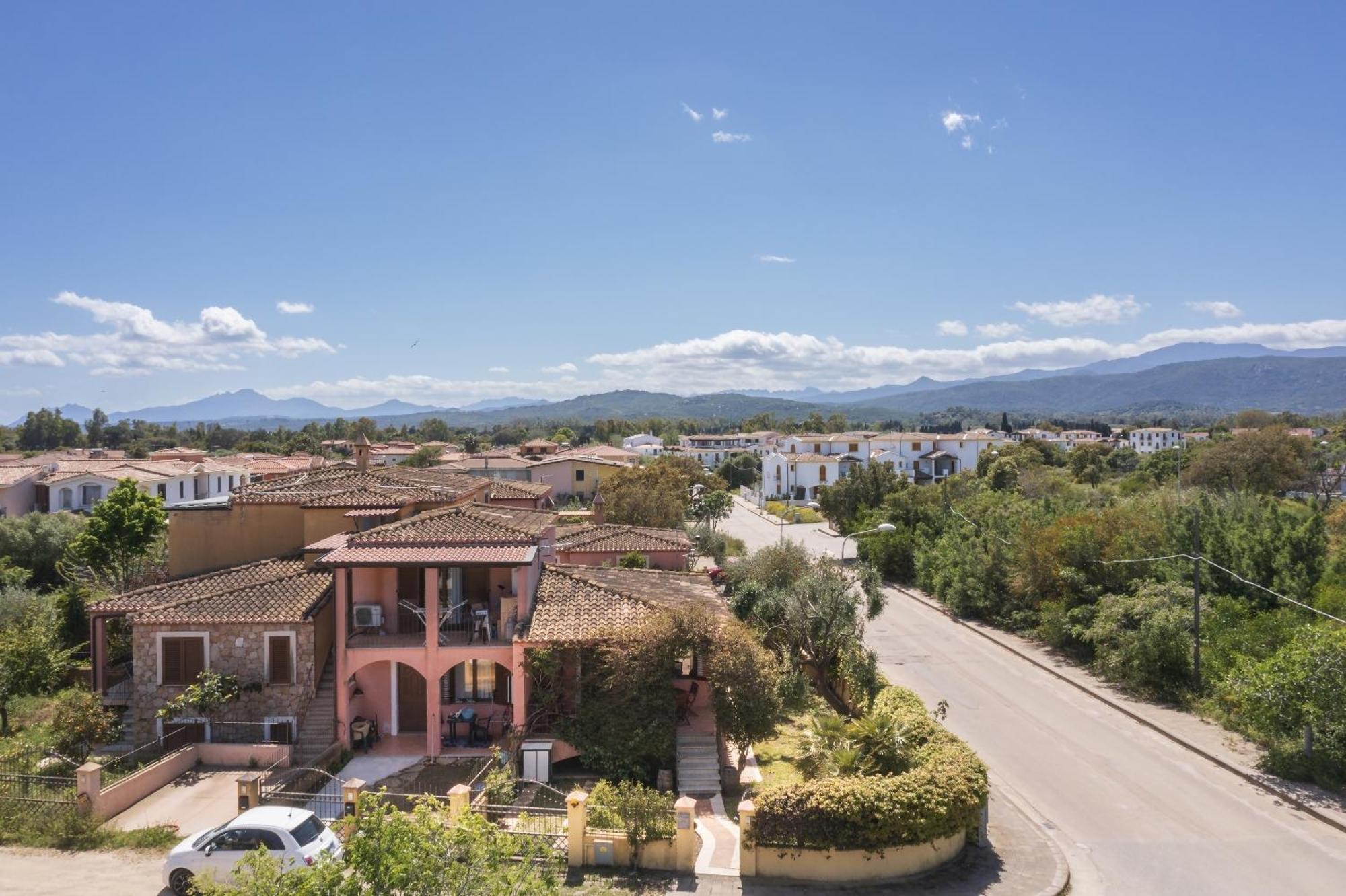 Casa Vacanze Lolivastro Àrbatax Екстериор снимка